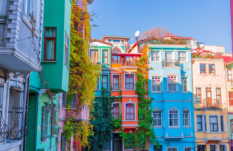 Explora las Calles de Cuento de Hadas de Estambul