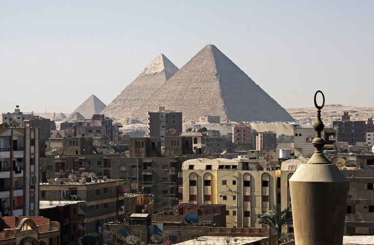 Explora El Cairo y Estambul
