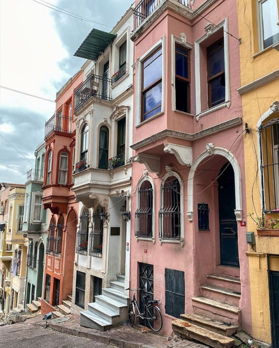 Explora las Calles de Cuento de Hadas de Estambul